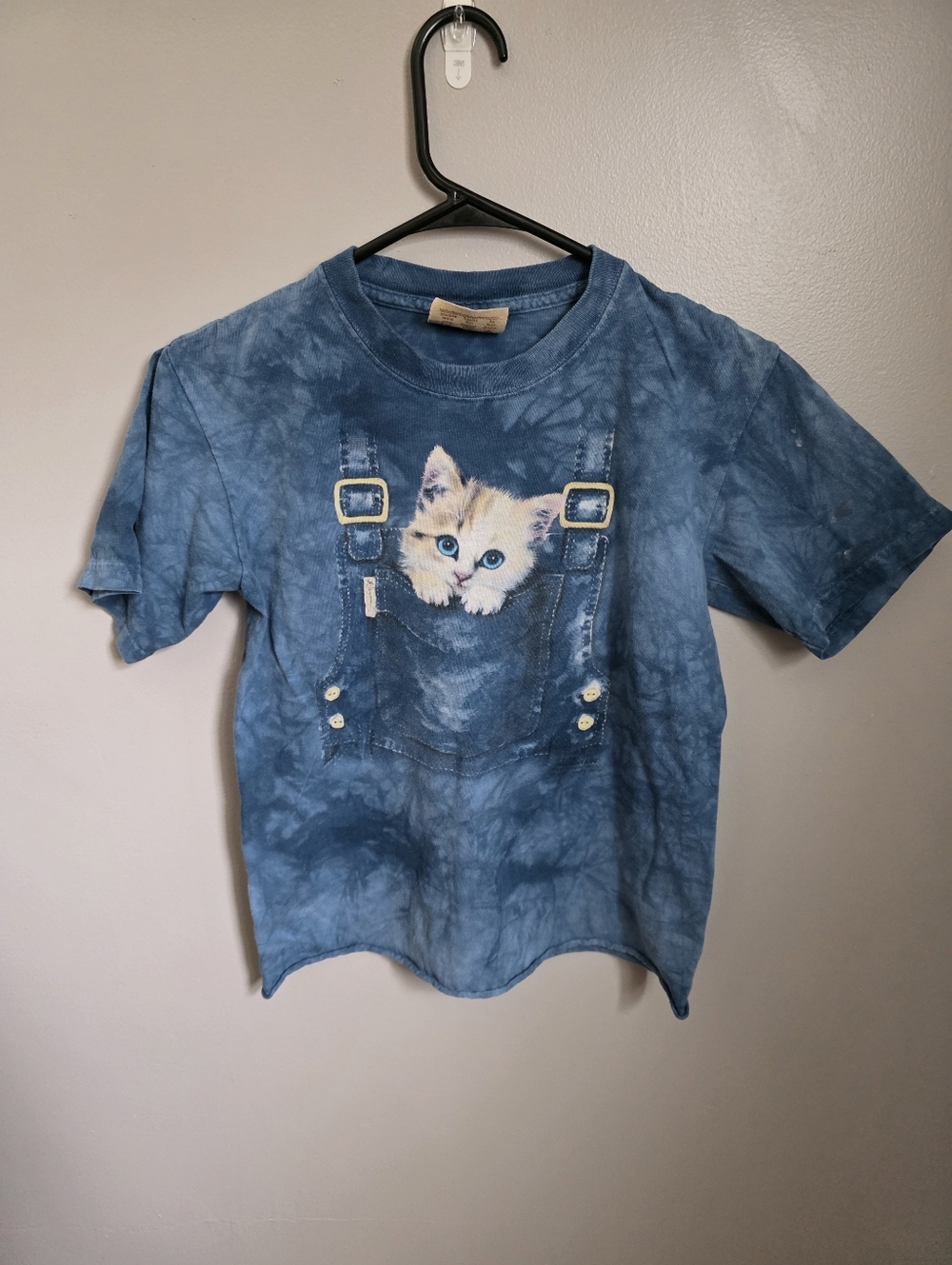 Vtg The Mountain Tie Dye Kitten in Overalls Graphic Tee - Size Large